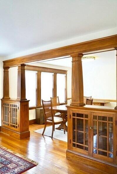Building Photo - 33 Ackers Ave
