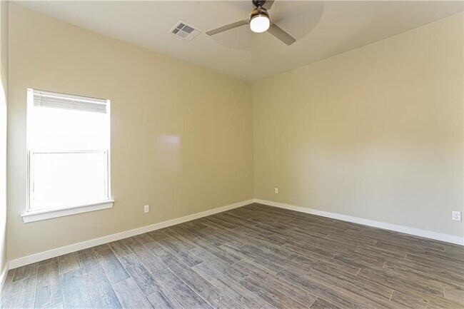 Building Photo - 11341 Paradise Out Ln