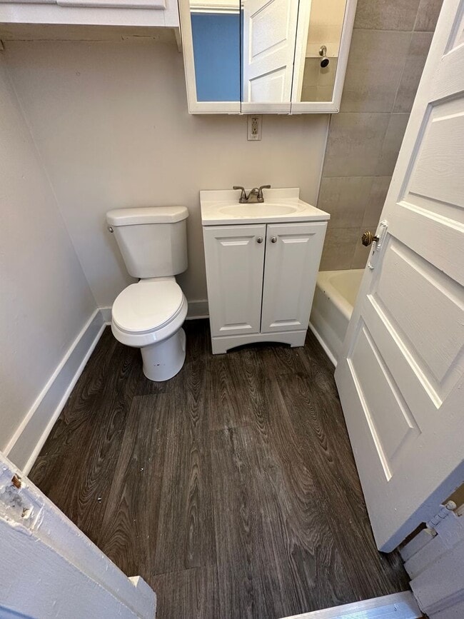 Building Photo - 1b Apartment in Statesville's Historic Dis...