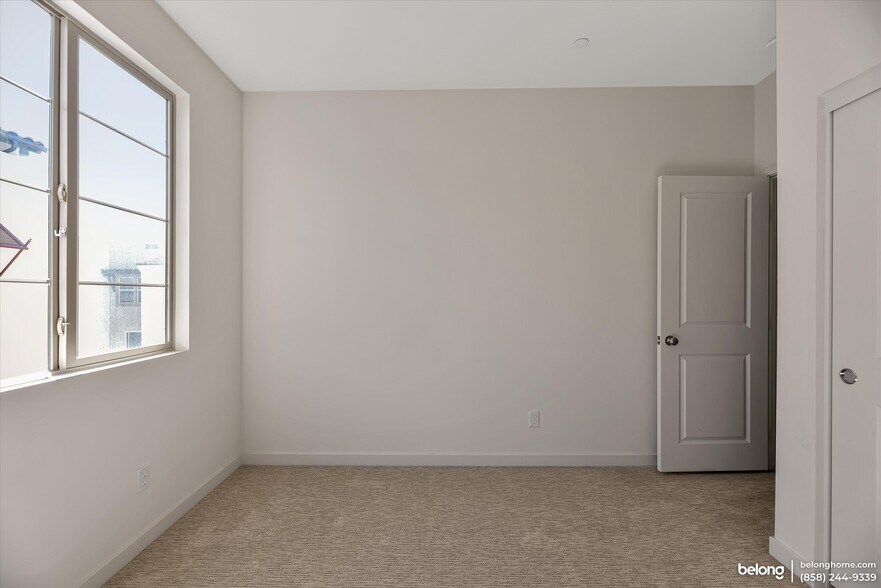 Building Photo - 312 Canoe Ct