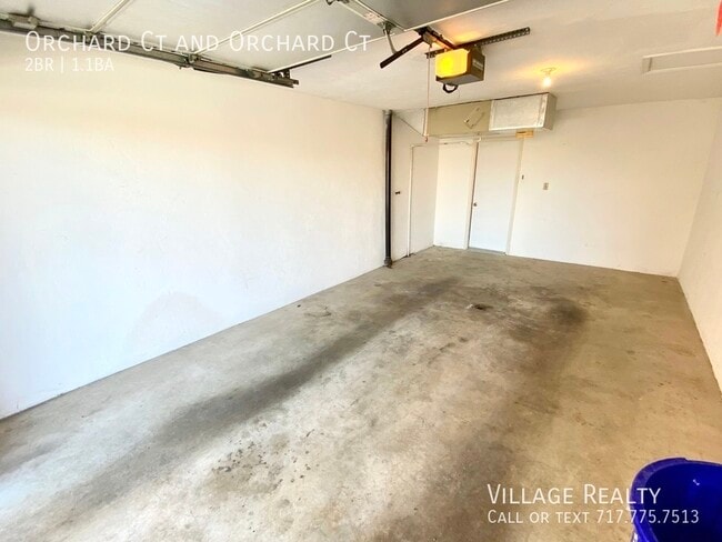 Building Photo - 402 Orchard Ct