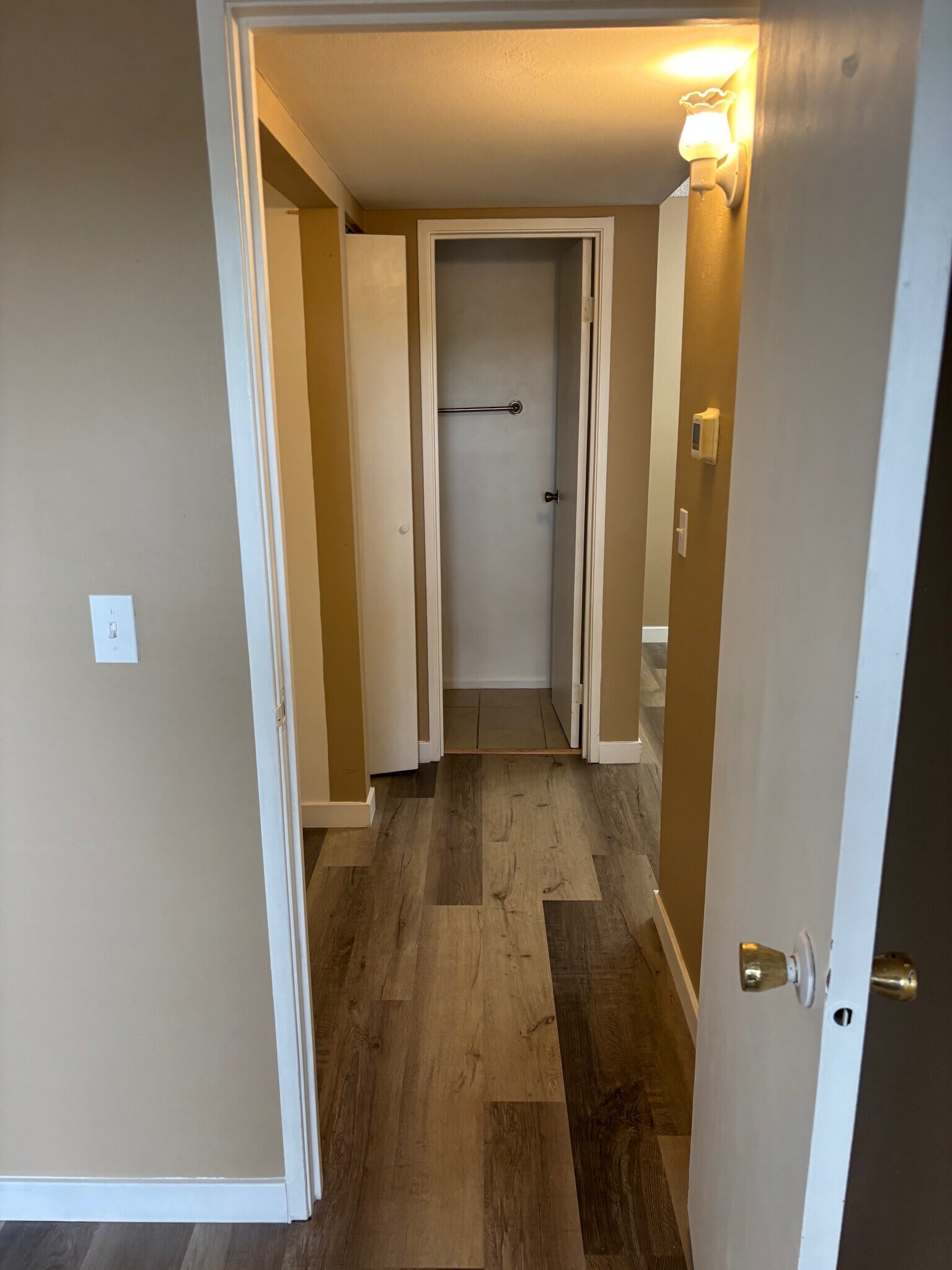 Building Photo - 940 S Walden Way