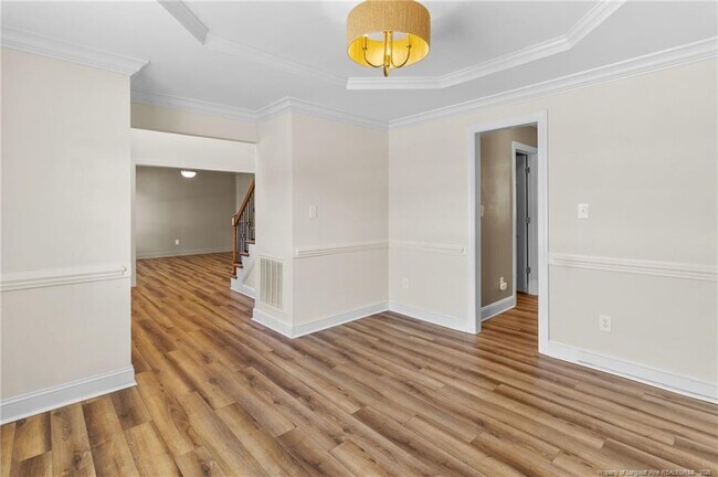 Building Photo - 5802 Rainsford Dr