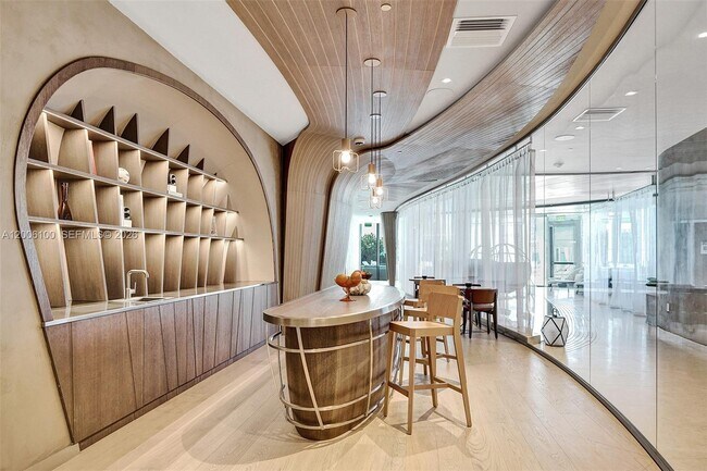 Building Photo - 1000 Brickell Plaza