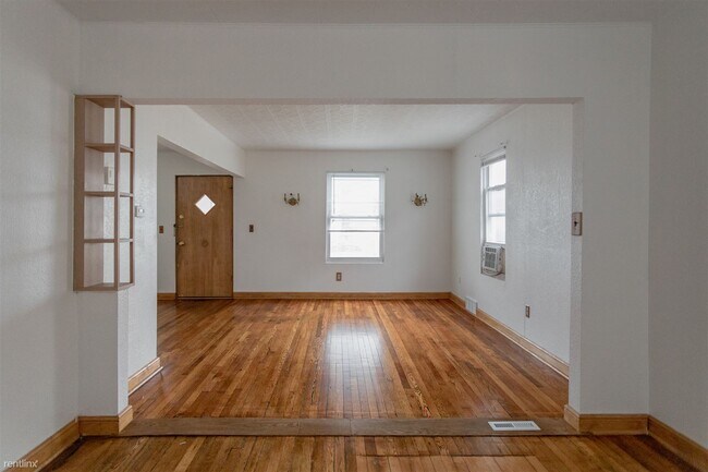 Building Photo - 2 br, 1 bath House - 3080 Goodson St Singl...
