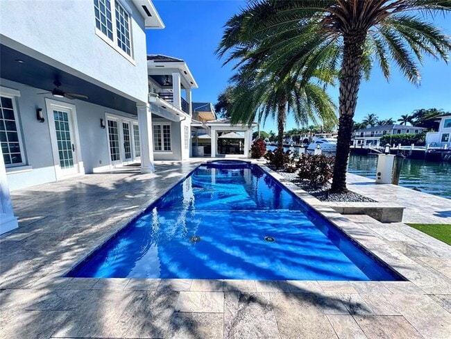 Building Photo - 1744 SE 9th St