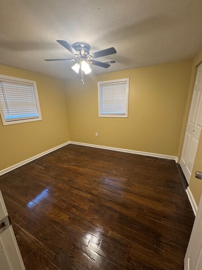 Building Photo - Beautifully Renovated 2 Bedroom, 2 Bathroom Home in the Heart of Martinez