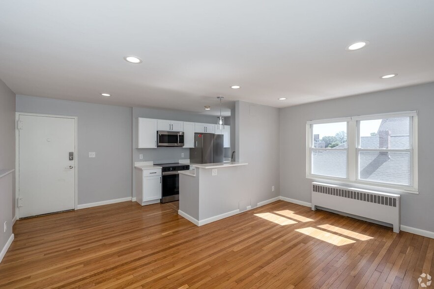 Interior Photo - Aster Place