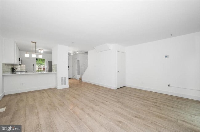 Building Photo - 16110 Hayshire Ct