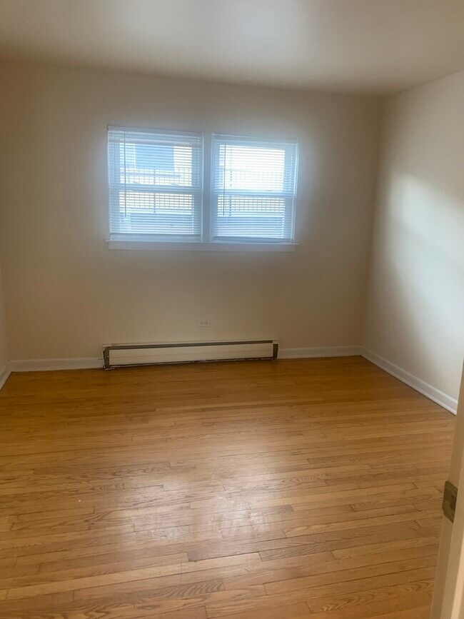 Building Photo - 5700 W 35th St