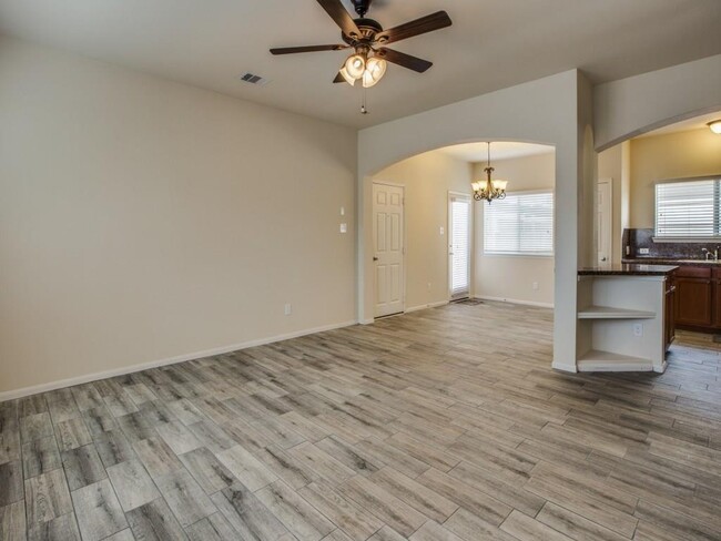 Building Photo - 4067 Mossy Pl Ln