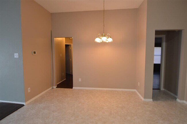 Building Photo - 24119 Wild Horses Ln