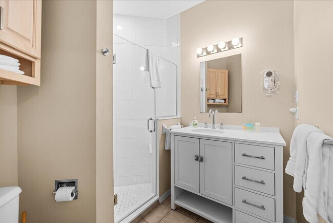 Building Photo - 9981 Perfect Dr