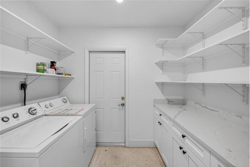 Building Photo - 3131 SW 20th Ct