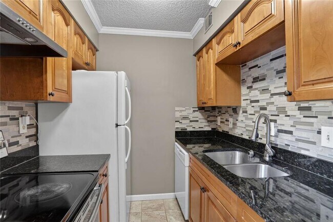 Building Photo - 53 Monet Ct NW