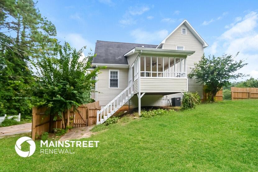 Building Photo - 12 Stratford Dr