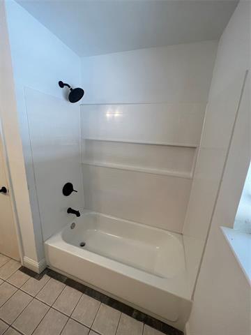 Building Photo - 1501 W Chestnut St