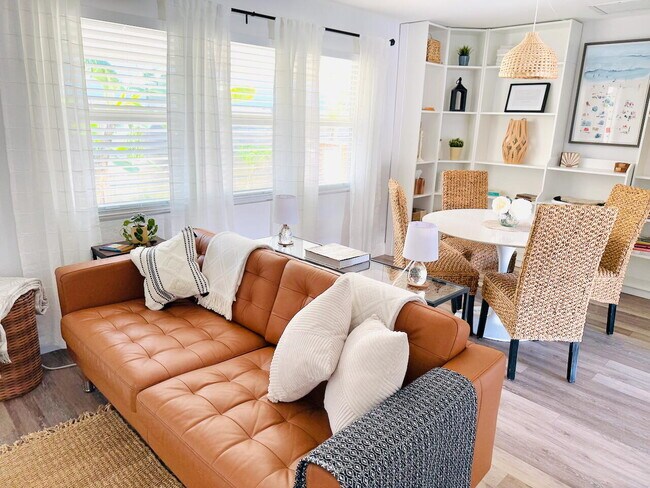 Building Photo - 311 N Swinton Ave