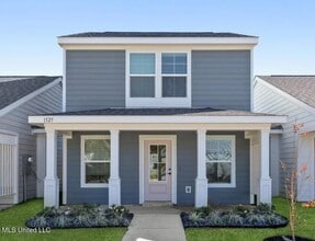 Building Photo - 1511 2nd St