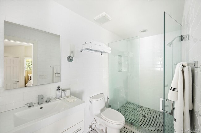 Building Photo - 89 South Rd