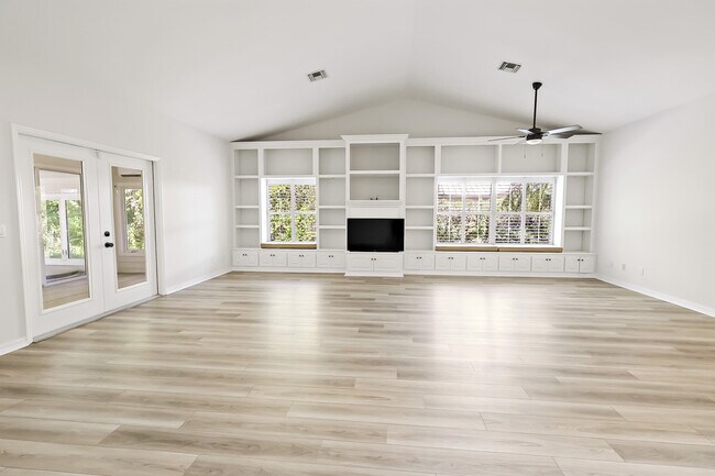 Building Photo - 410 Arrowhead Trail