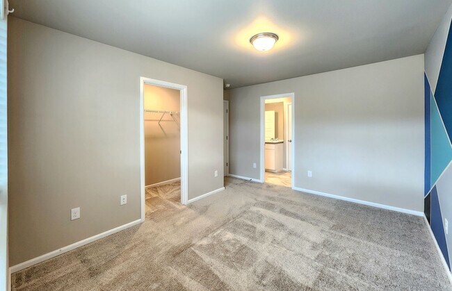 Building Photo - 4 Bedroom Home in Marysville Available Now!