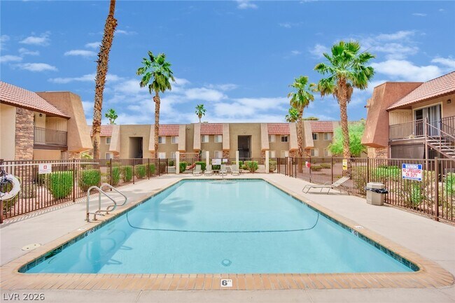 Building Photo - 5295 Indian River Dr