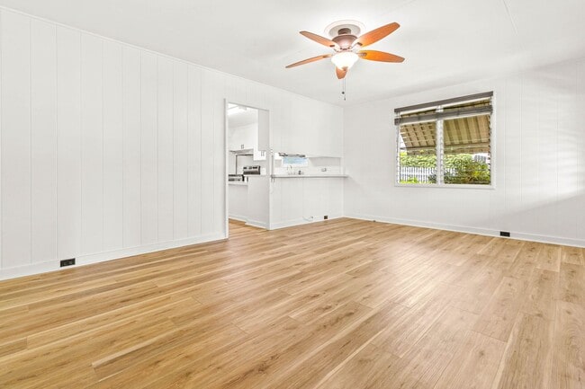 Building Photo - Charming 3-bedroom, 1.5-bathroom house loc...