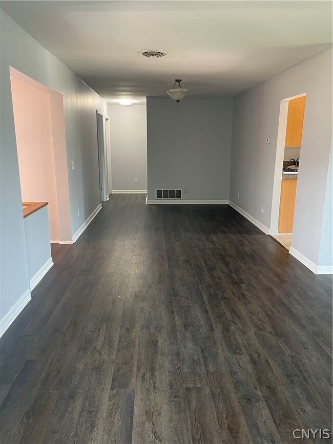 Building Photo - 203 Woolsey St