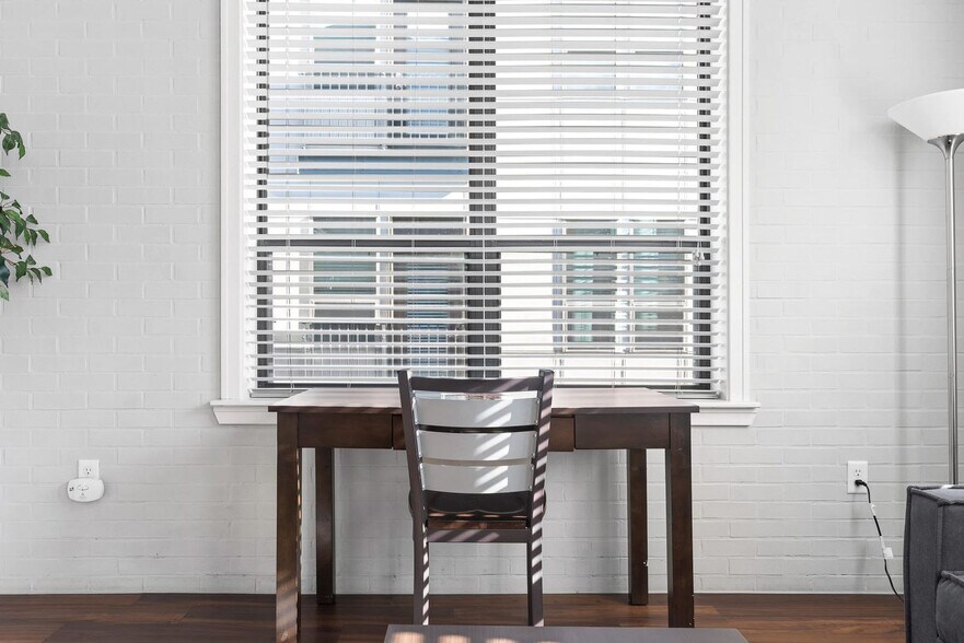 Building Photo - 235 S Delaware St