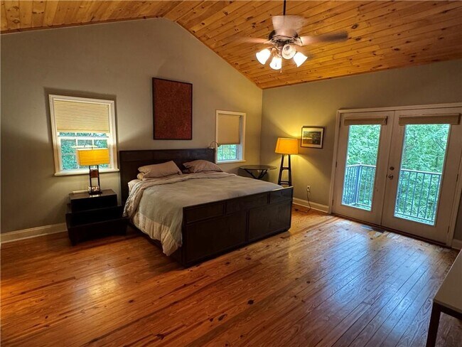 Building Photo - 72 Terrace Way