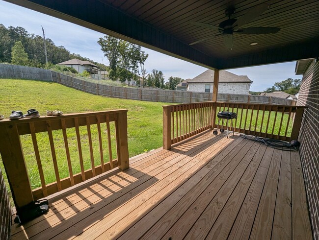 Building Photo - 3 Bed / 2 Bath Home in Riverwood Estates