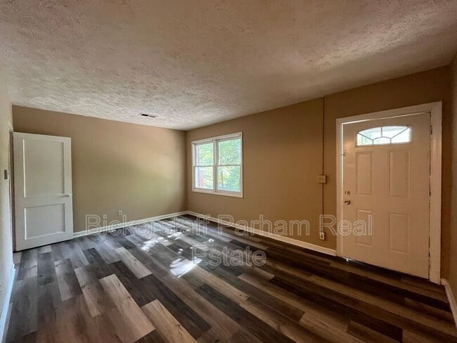 Building Photo - 39 Muscogee Dr