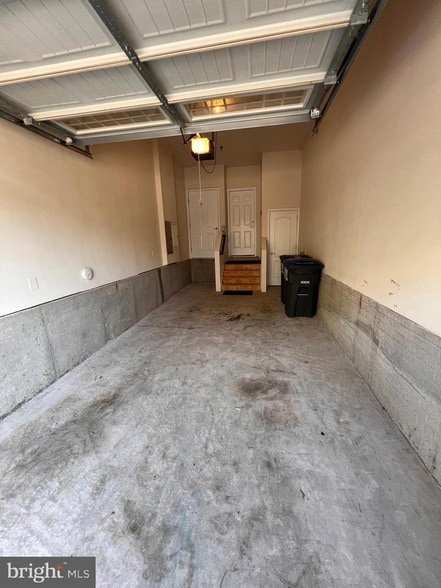 Building Photo - 42592 Sunset Ridge Square