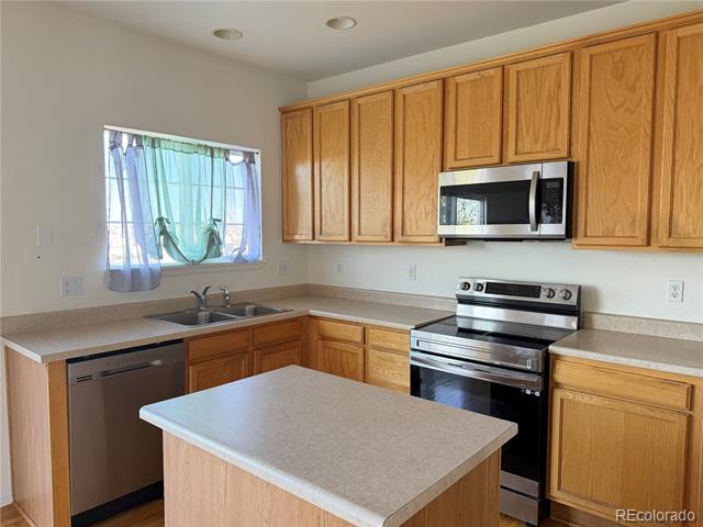 Building Photo - 20541 E Union Ave