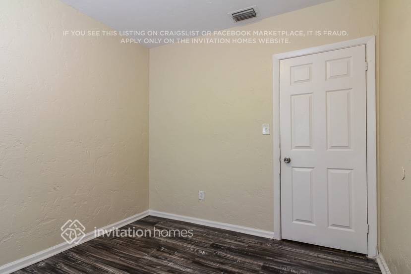 Building Photo - 130 Carolina Ave