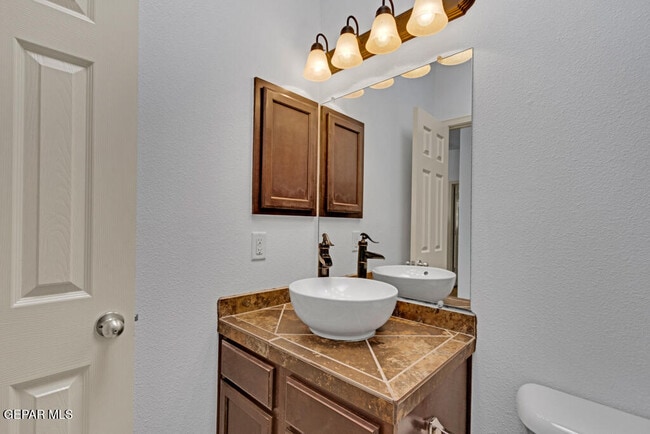 Building Photo - 3220 Scarlet Point Dr