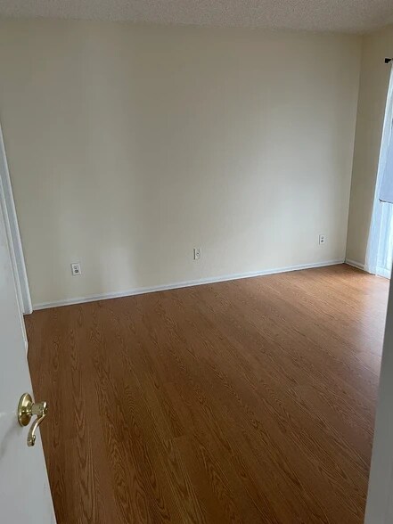 Building Photo - 6881 Xavier Cir