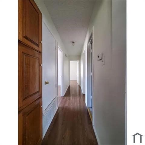 Building Photo - 2045 Laney Dr