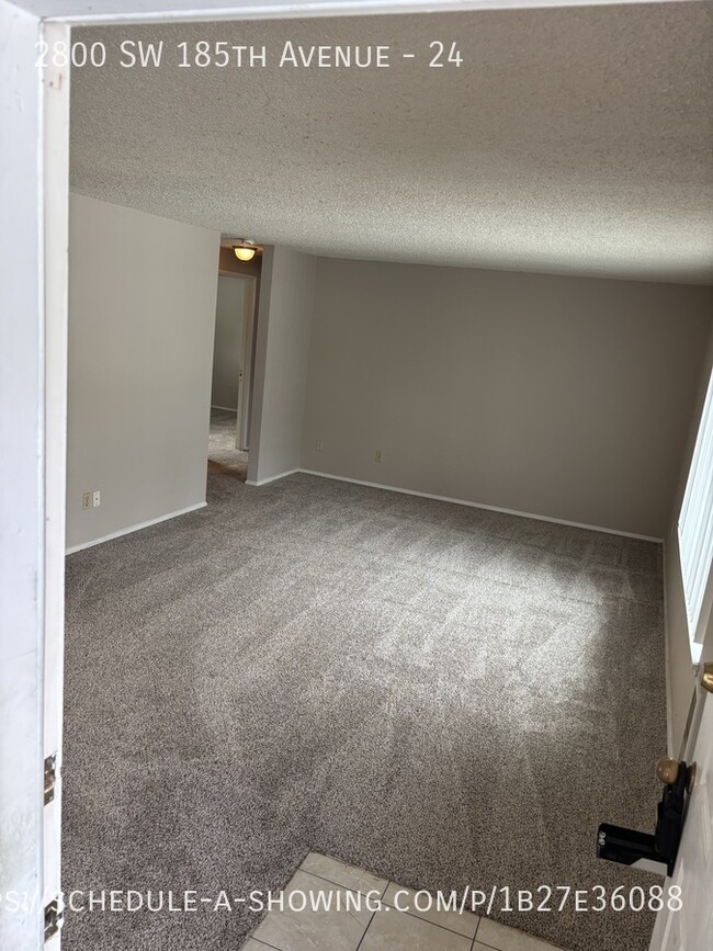 Primary Photo - 2br Upstairs Unit - ALOHA CREST APTS Water...