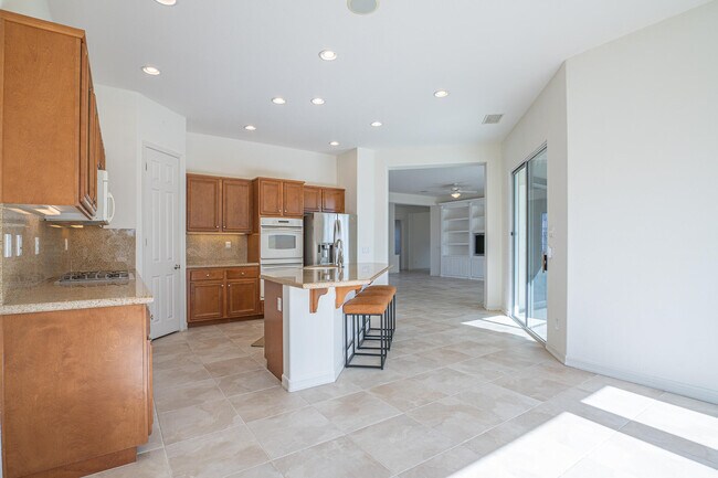 Building Photo - 81799 Prism Dr