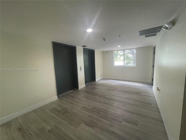 Building Photo - 11040 SW 196th St