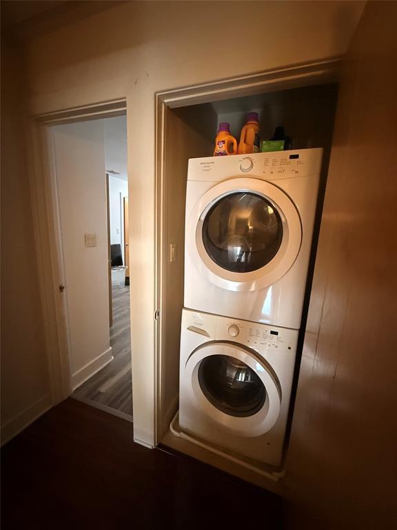 Building Photo - 1101 Grove Blvd