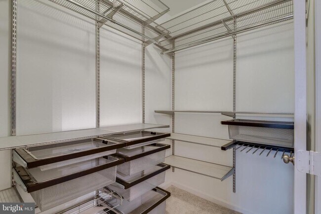 Building Photo - 12958 Centre Park Cir