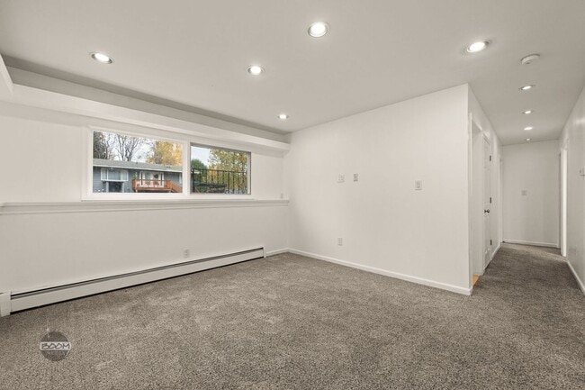 Building Photo - 4BD/2BA Anchorage Home – New Carpet, Fenced Yard, Near JBER