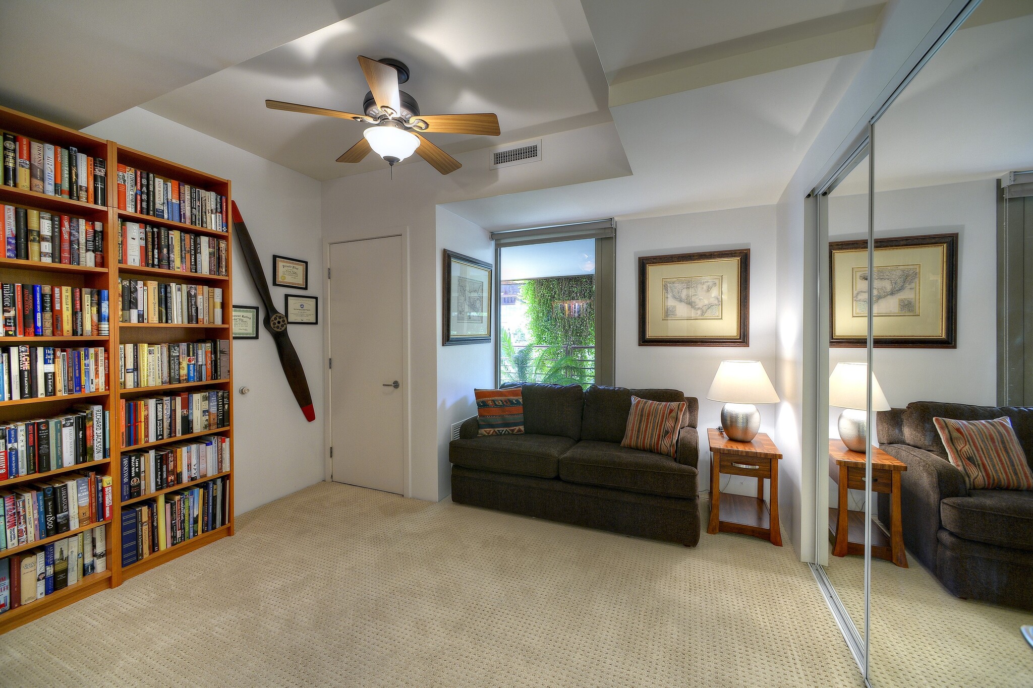 Building Photo - 7141 E Rancho Vista Dr