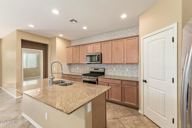 Building Photo - 2057 Kenton Way