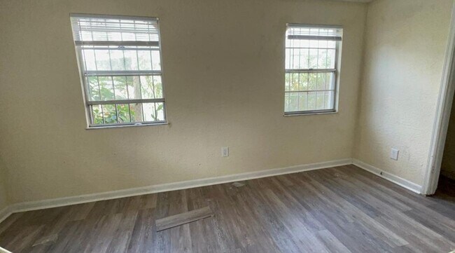 Building Photo - 1209 Carlsbad Pl