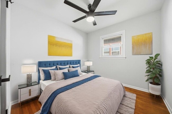 Building Photo - 14921 Lincoln Ave