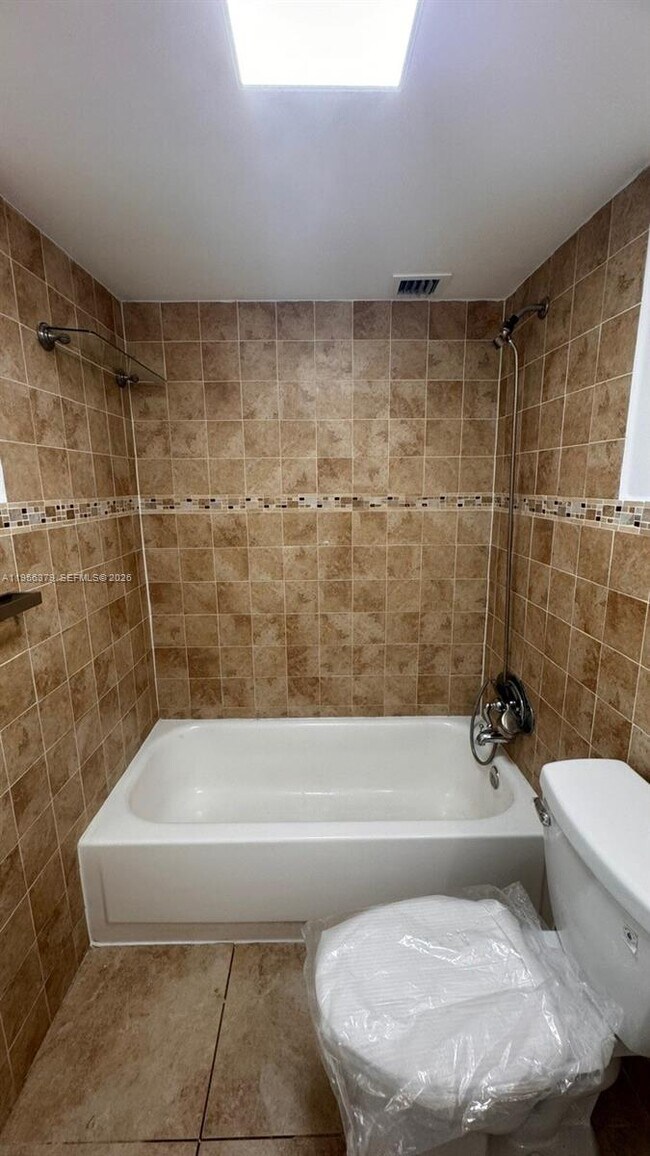 Building Photo - 200 172nd St